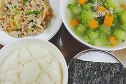 Mâm cơm ở cữ của em dâu nấu cho chị chồng khiến dân mạng xuýt xoa thán phục