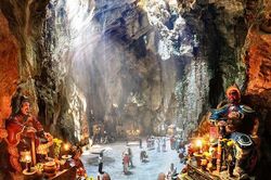Ngọn núi nhiều hang động giữa lòng Đà Nẵng