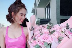 Ngọc Trinh khoe quà Valentine, có tình mới kém tuổi?