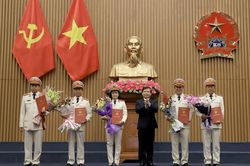 Công bố quyết định của Chủ tịch nước về công tác cán bộ