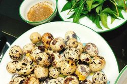 Cách luộc trứng cút lộn vừa chín tới, không bị vỡ nứt, dễ bóc vỏ lại béo ngọt hấp dẫn