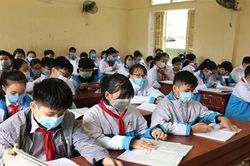Bộ Y tế: Giáo viên và học sinh không cần đeo khẩu trang trong trường