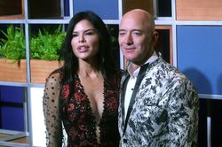Tổ hợp bất động sản 255 triệu USD mà Jeff Bezos và bạn gái mới mua