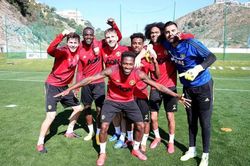 Tin bóng đá MU 15/2: MU hưởng lợi từ án cấm của Man City. Chốt ngày bán Paul Pogba