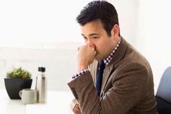 Tôi mệt mỏi vì tính thảo mai của vợ