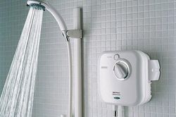 Cảnh giác trước những thói quen sử dụng bình nóng lạnh có thể gây nguy hiểm tới tính mạng