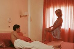 Bạn gái rất xinh đẹp nhưng trớ trêu thay tôi lại ham muốn phụ nữ lớn tuổi