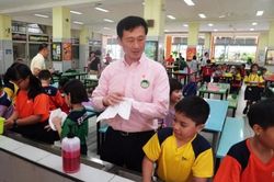 Bộ trưởng Singapore nêu 3 lý do vẫn cho đi học giữa mùa dịch