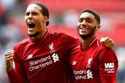 Cặp trung vệ Liverpool lập thành tích phòng ngự khó tin