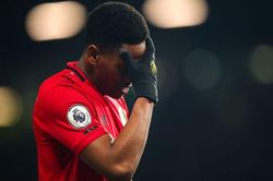 Martial quá lười di chuyển, là nỗi lo trên hàng công Man United
