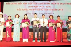 Hết lòng xây dựng quê hương
