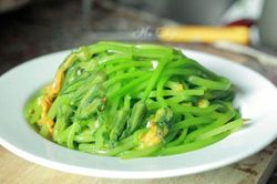 Làm những cách này đảm bảo đĩa rau xào luôn xanh, giòn, ăn đã miệng