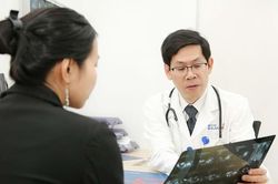 Cứu sống cụ bà 77 tuổi nguy cấp vì ung thư tụy nhờ kịp thời giải áp đường mật