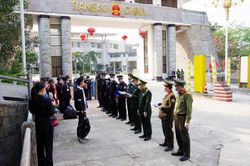 Công an Hà Giang phối hợp tiếp nhận công dân do Trung Quốc trao trả