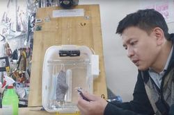 Thầy giáo hướng dẫn cách làm máy sấy khẩu trang