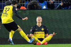 Haaland lập cú đúp, Dortmund gieo sầu cho PSG