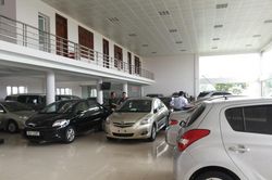 Những kinh nghiệm 'xương máu' khi chọn mua ô tô cũ