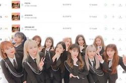 Sau hơn nửa ngày phát hành, toàn bộ bài hát trong album mới 'BLOOM*IZ' của IZ*ONE công phá top 40 BXH Melon