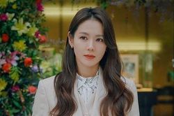 Loạt đồ hiệu giá nghìn USD của Son Ye Jin trong phim 'Hạ cánh nơi anh'