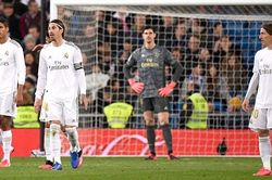 Real Madrid thua 7 bàn sau 3 trận: Những vệ sĩ không mặc áo chống đạn