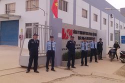 Công nhân đã làm việc trở lại sau khi nghe giải thích về quy trình cách ly người Trung Quốc