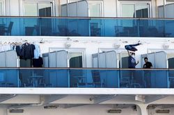 Những chuyện chưa kể trên con tàu mang dịch bệnh Diamond Princess
