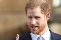 Đạp lên dư luận, vợ chồng Meghan tiếp tục triển khai kế hoạch cá kiếm hàng chục nghìn tỷ đồng