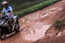 Đồng Nai: Con đường 'đau khổ' nằm giữa 2 xã nông thôn mới