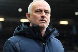 Mourinho đã thua trong cuộc chiến với tương lai
