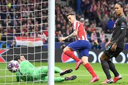 Liverpool thua Atletico 0-1: Liverpool trở lại mặt đất