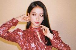 Ngắm Jisoo Blackpink đẹp xuất sắc trong bộ ảnh mới trên Vogue