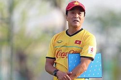 Bóng đá Việt Nam hôm nay: Trợ lý thầy Park trở lại Việt Nam. Đội Công Phượng chiêu mộ cầu thủ Hàn Quốc