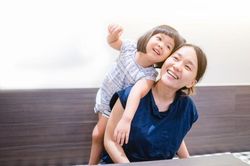 Tôi và mẹ đều 2 lần đò rồi đơn thân nuôi con
