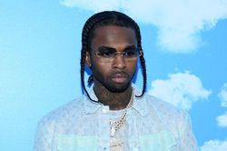 Hollywood bàng hoàng tin rapper 20 tuổi Pop Smoke bị kẻ trộm lẻn vào nhà bắn chết, trước đó lỡ để lộ địa chỉ nhà trên MXH