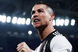 Ronaldo kiếm được bao nhiêu tiền từ mạng xã hội?