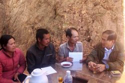 Chủ tịch Ủy ban MTTQ Việt Nam tỉnh Nguyễn Trọng Ánh Đông thăm, động viên, hỗ trợ 02 gia đình có 2 con bị đuối nước