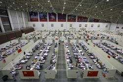 Sinh viên nhiễm Covid-19 ôn thi trong bệnh viện, quyết đỗ đại học