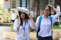 Bộ Giáo dục xem xét phương án cho học sinh đi học trở lại từ 2/3