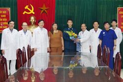 Nam thanh niên khỏe mạnh sốc khi bác sĩ thông báo phải thay gan