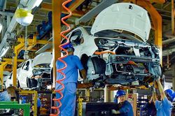 Trung Quốc đưa ra nhiều chính sách nhằm bình ổn thị trường ôtô