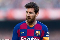 Messi bác tin đồn 'quyền lực đen', khẳng định không bao giờ rời Barcelona