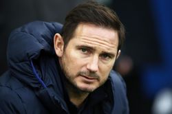 Vỏ bọc của Lampard tại Chelsea dần vô dụng