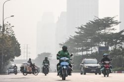 Chỉ số bụi mịn ở Hà Nội vượt 3 lần mức cho phép