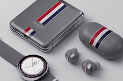 Galaxy Z Flip Thom Browne 'cháy hàng' khi vừa mở bán