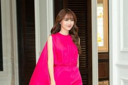 Mấy ai như Ninh Dương Lan Ngọc, Ngọc Trinh, Angela Phương Trinh: Cân đẹp màu hồng - tím khó nhằn