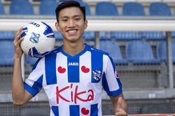 Heerenveen gặp đối thủ yếu, Văn Hậu có cơ hội ra sân?