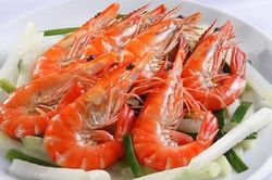 Những sai lầm khi ăn tôm có thể gây hại tới sức khỏe