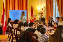 Truyền 'ngọn lửa' văn hóa cho thế hệ trẻ người Việt tại Áo