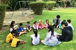 Sách tranh, sách du ký họa: Xu hướng mới trải nghiệm vẻ đẹp đất nước