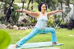 Khổ vì 'chóng mặt' tuổi trung niên